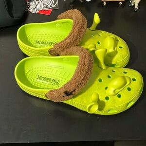 Shrek Crocs